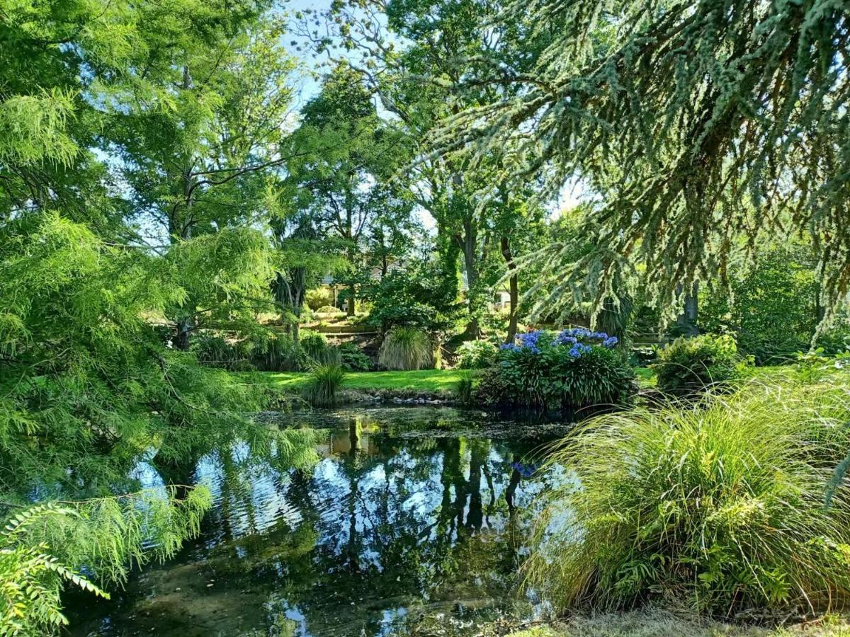 דירות Waikuku Rose & Stream Retreat מראה חיצוני תמונה